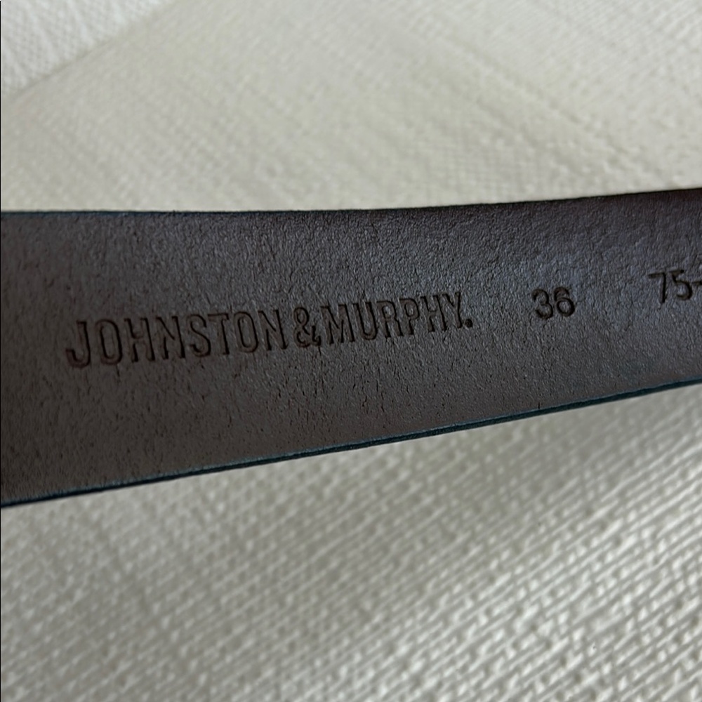 Johnston & Murphy Black Leather Belt with Classic Buckle - Picture 6 of 7
